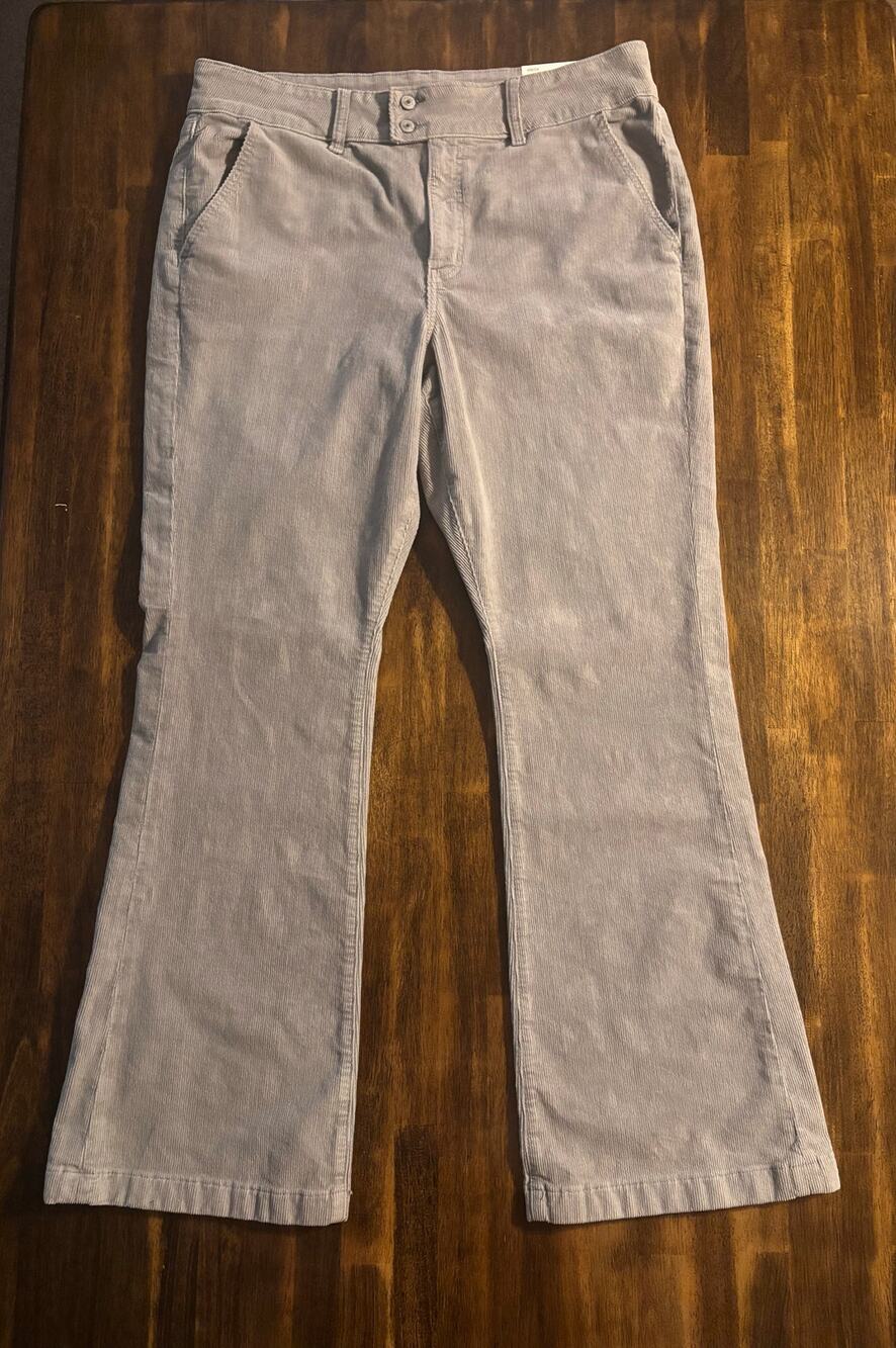 American Eagle Women's 18 36 x 32 Kick Boot Corduroy High Rise Stretch